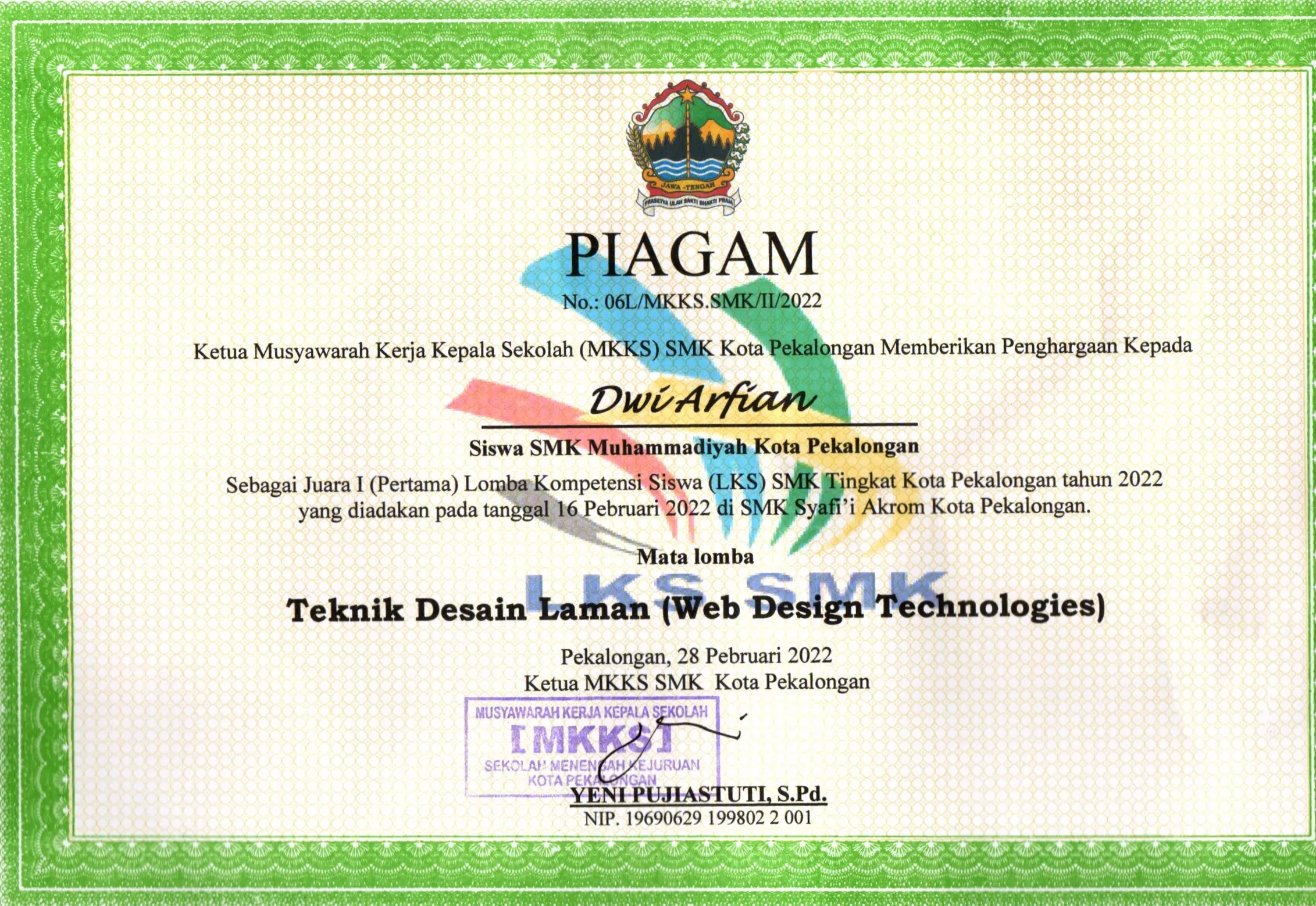 Juara 1 LKS Teknik Desain Laman